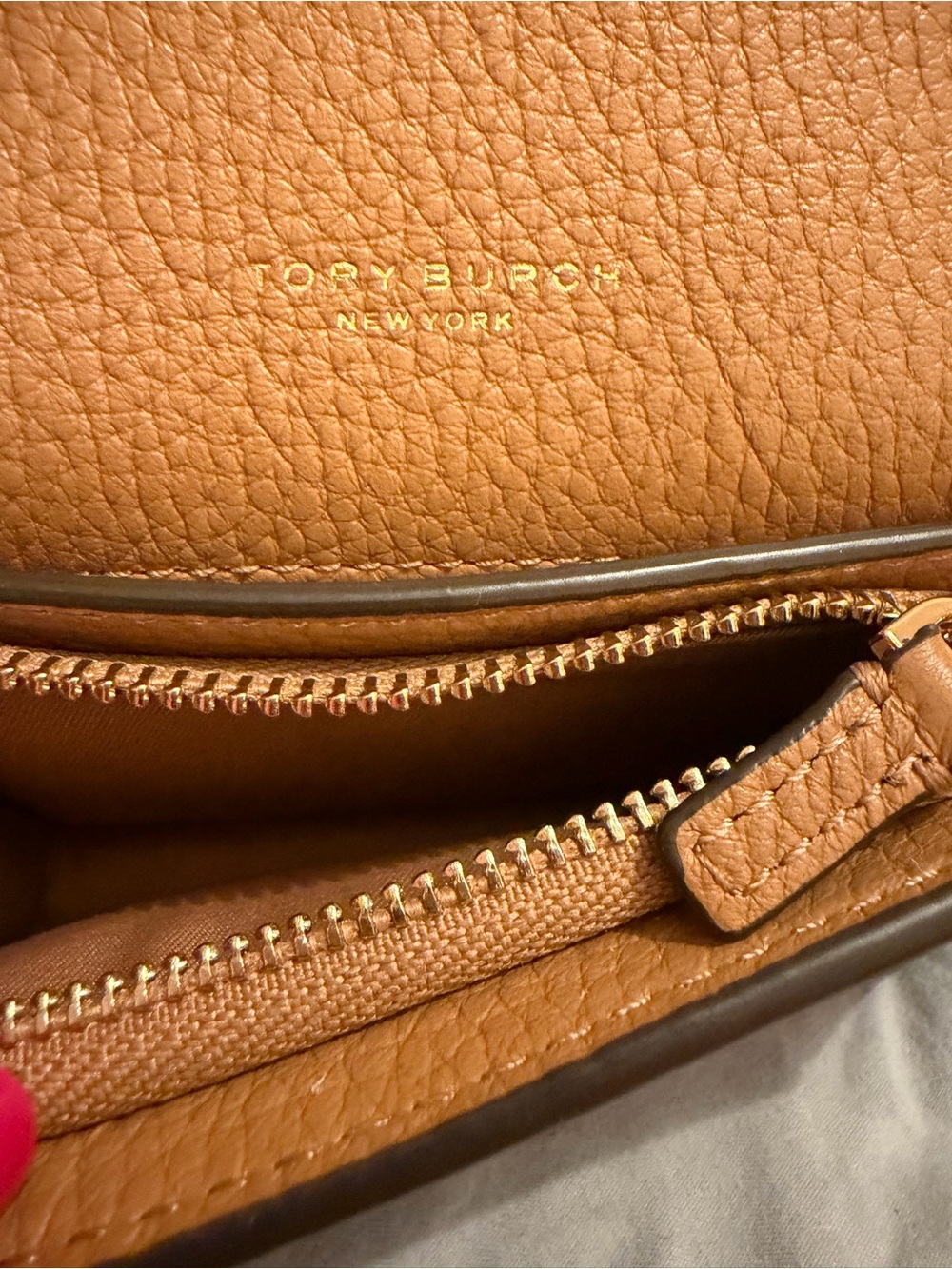 Tory Burch Tan Pebbled Leather Continental Wallet - Picture 4 of 5